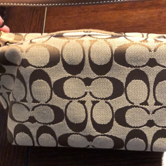 Coach small purse - Picture 6 of 7